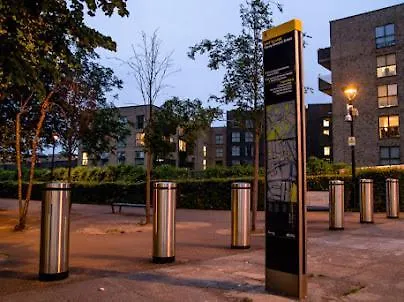 Kayz Lodge- Luxury Ensuite-Private & Shared Accommodation In A New House At The Olympic Village Overlooking Stratford Westfield And Tube Station-3